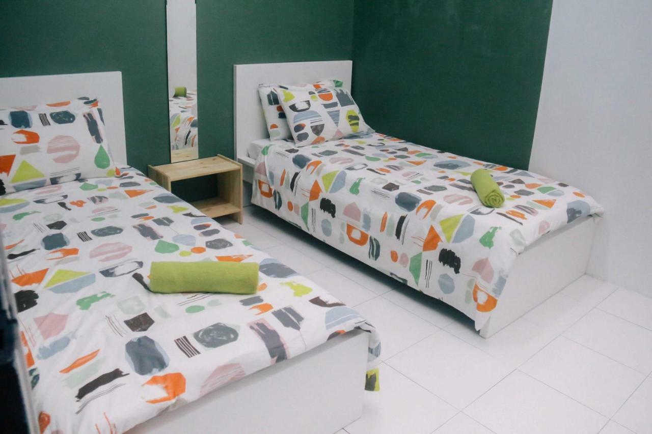 Thedaun Homestay Seri Iskandar, Perak Exterior photo