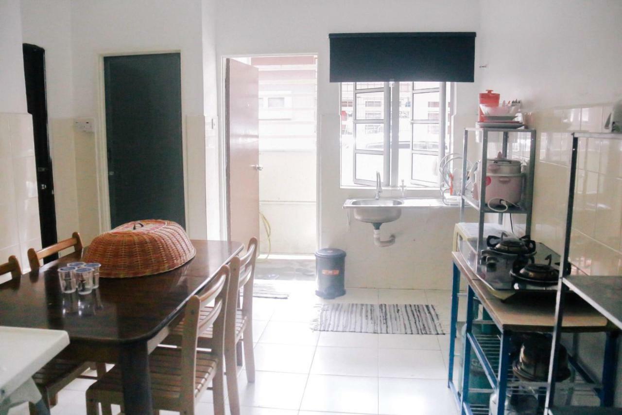 Thedaun Homestay Seri Iskandar, Perak Exterior photo
